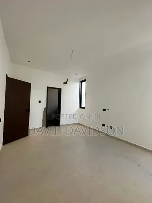 4bdrm House in 4 Bedroom House, Tema Metropolitan for sale