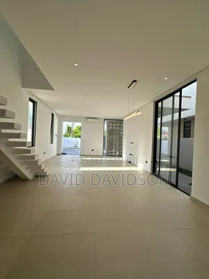 4bdrm House in 4 Bedroom House, Tema Metropolitan for sale