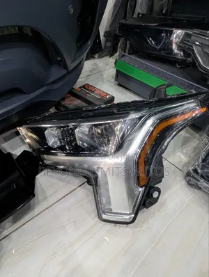 Toyota Tundra 2023,2024,2025 Headlight