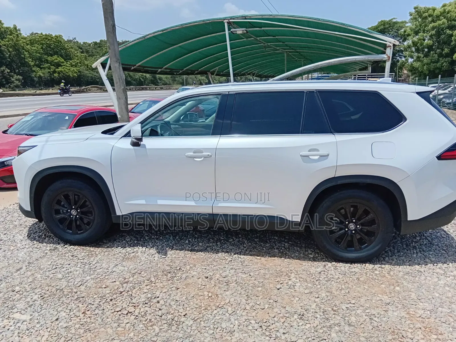 Toyota Highlander XLE FWD 2024 White