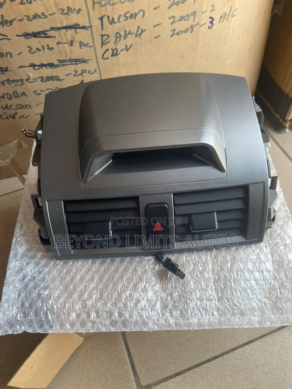 Toyota Corolla 2011,2012,2013 Ac Vent With Clock