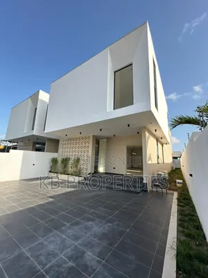 4bdrm Duplex in Kb Properties, American House for sale