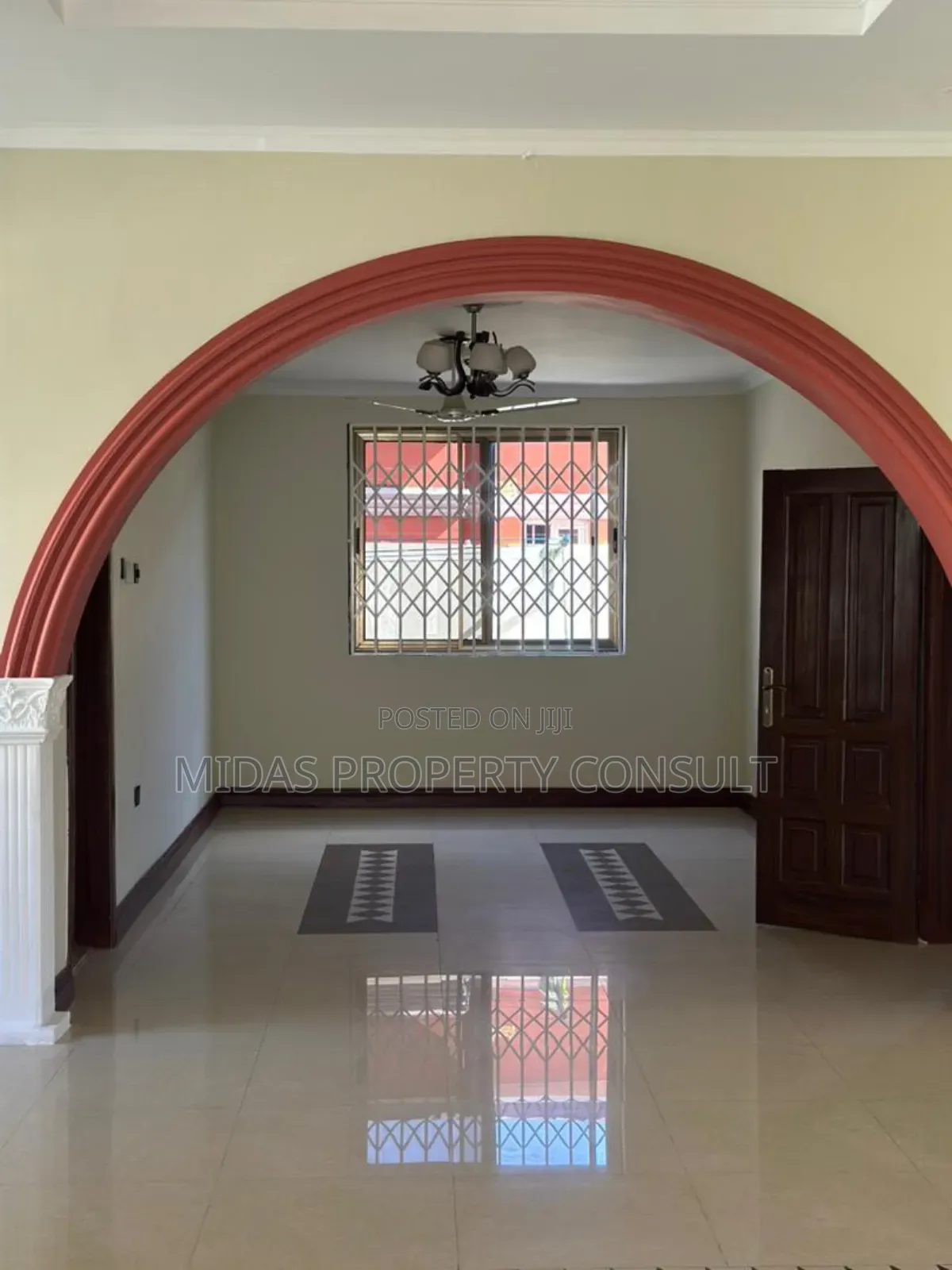 6bdrm House in West Legon, Police Station for rent