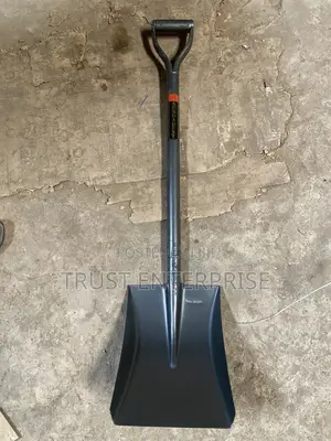 Square Shovels, Round Shovels Spades Sold in Sacks (Wholesale)