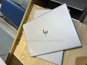Laptop HP EliteBook 735 G5 8GB AMD Ryzen 5 SSD 256GB