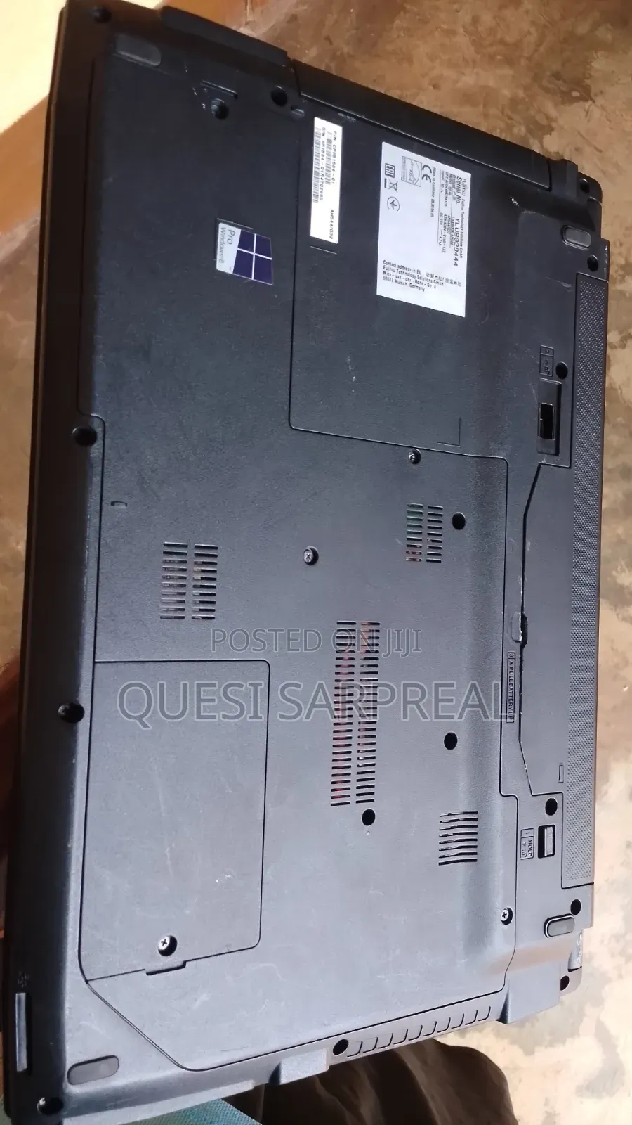 Laptop Fujitsu Lifebook UH554 8GB Intel Core i5 SSD 256GB