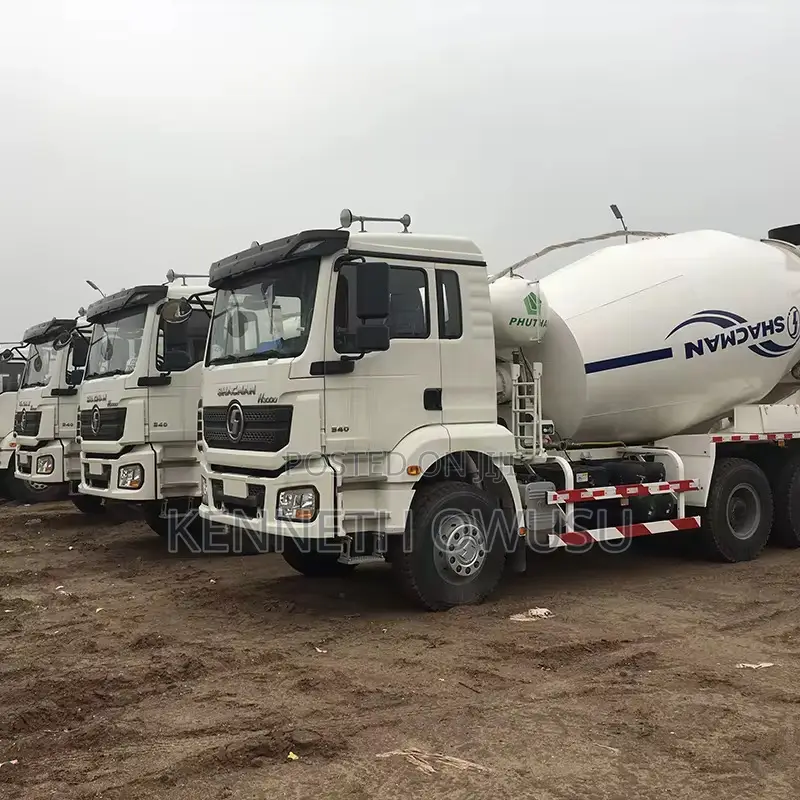 Customized Water Tanker, Garbage and Construction Trucks From China