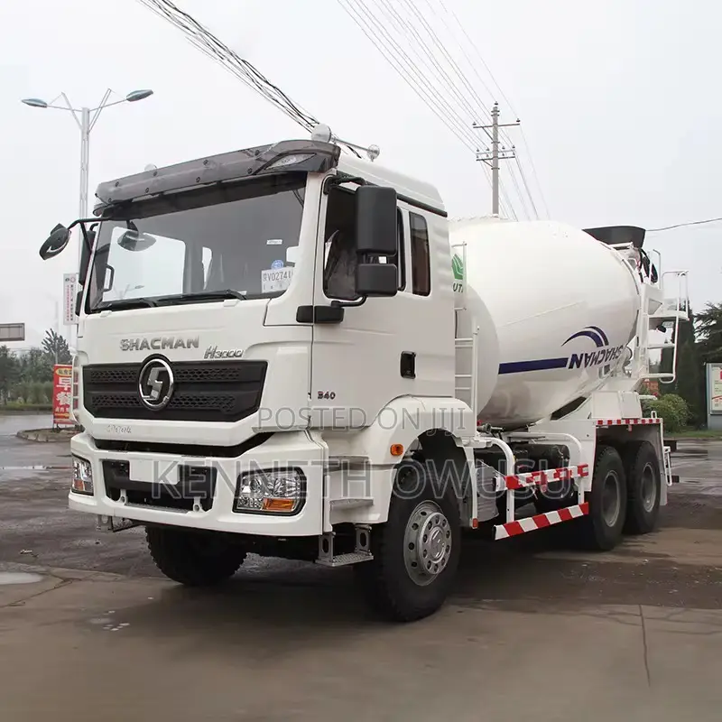 Customized Water Tanker, Garbage and Construction Trucks From China