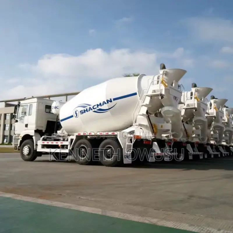 Customized Water Tanker, Garbage and Construction Trucks From China