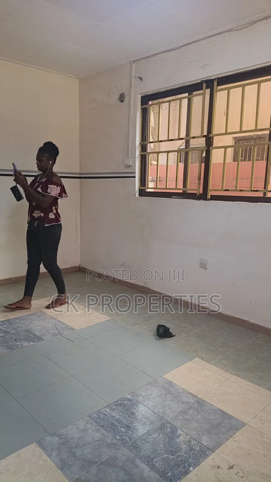 Mini Flat in Parakuo Estate for rent