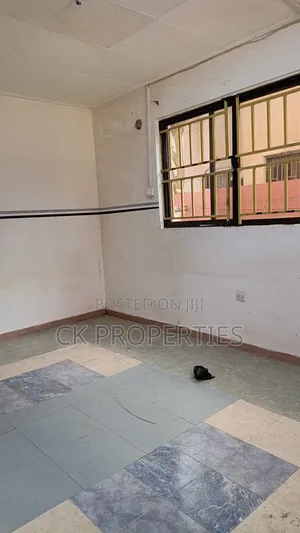 Mini Flat in Parakuo Estate for rent