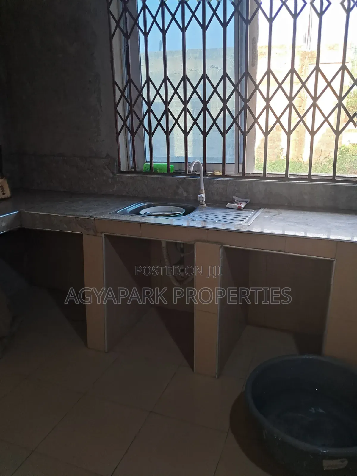 3bdrm House in Ashalja, Amasaman for sale