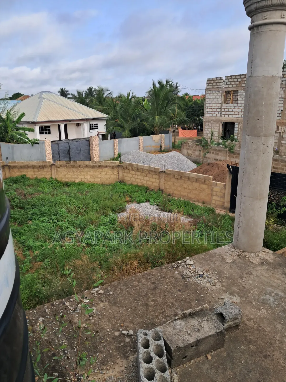 3bdrm House in Ashalja, Amasaman for sale