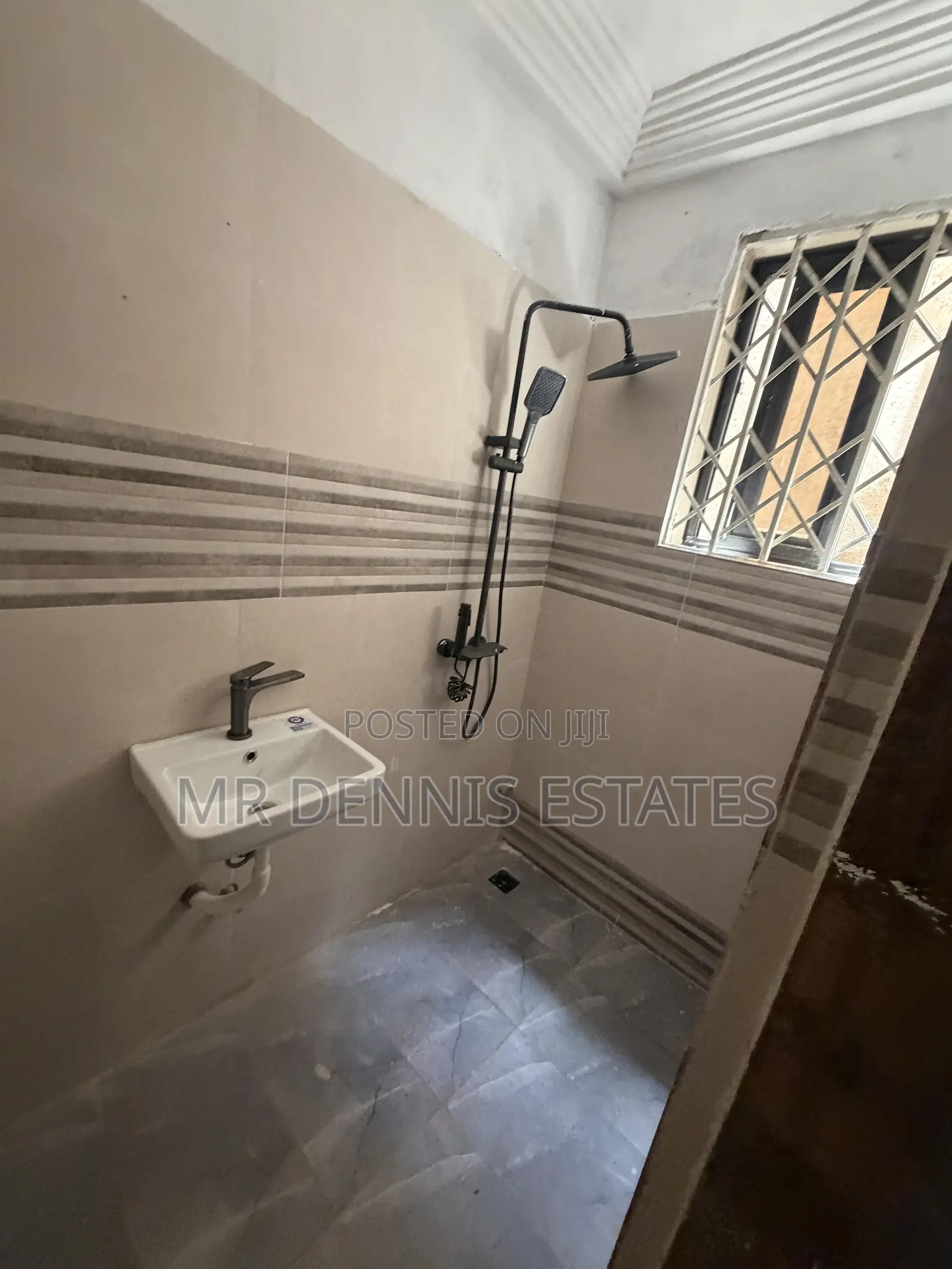 2bdrm Apartment in Westhills Mall for rent