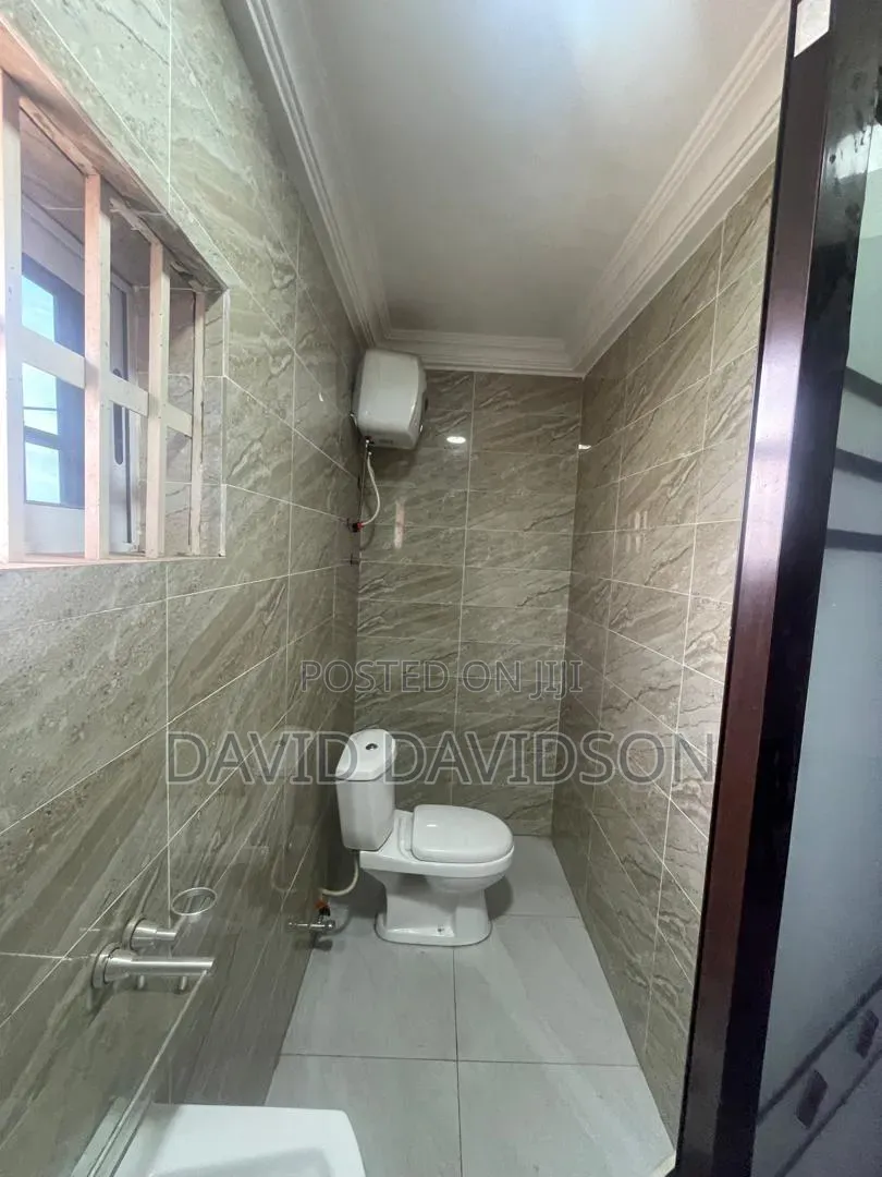 1bdrm Apartment in Newly Built Chamber, Tema Metropolitan for rent