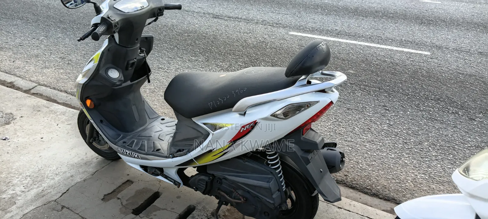 Suzuki 2015 White