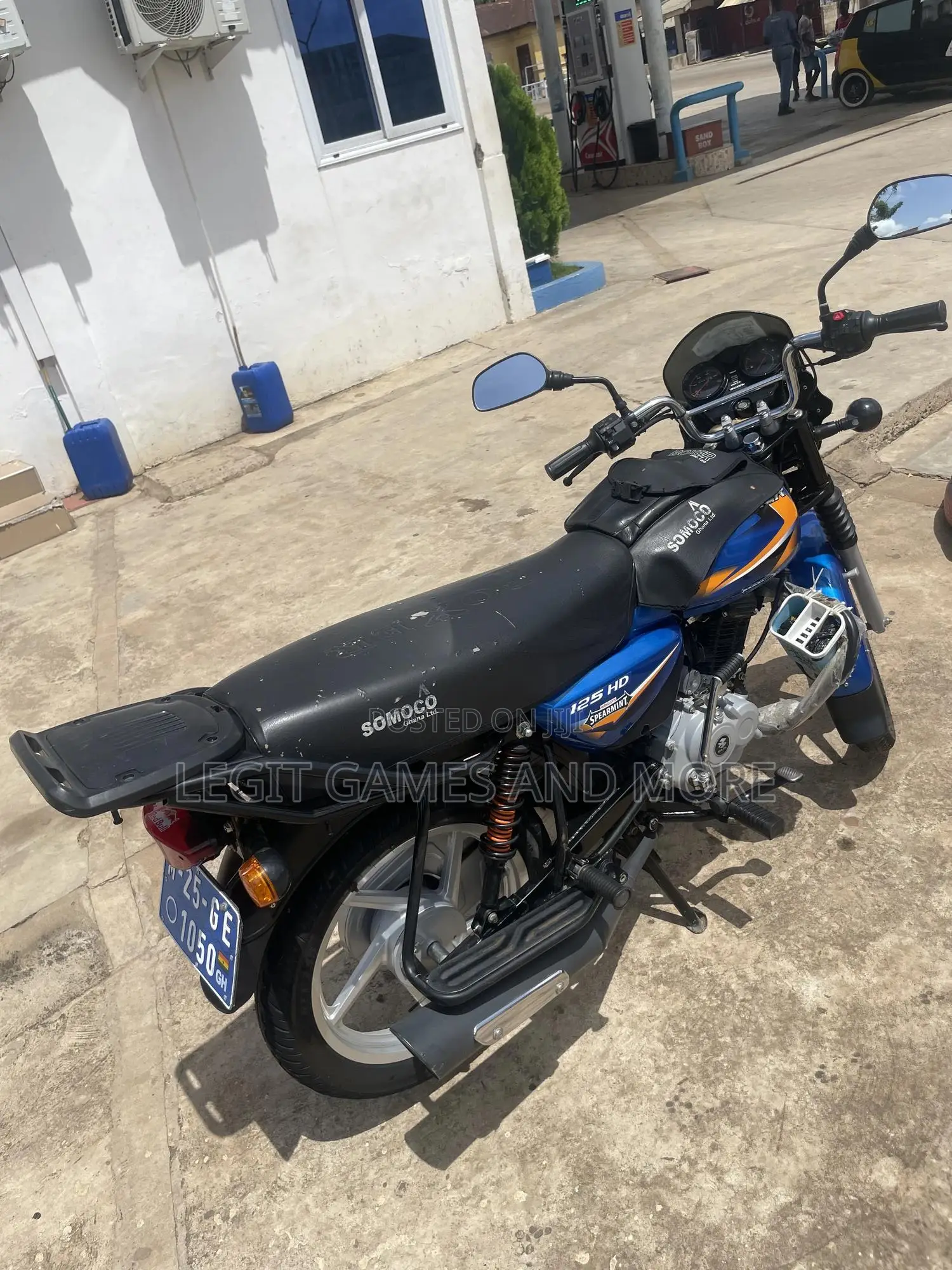 New Bajaj Boxer 125 2025 Blue