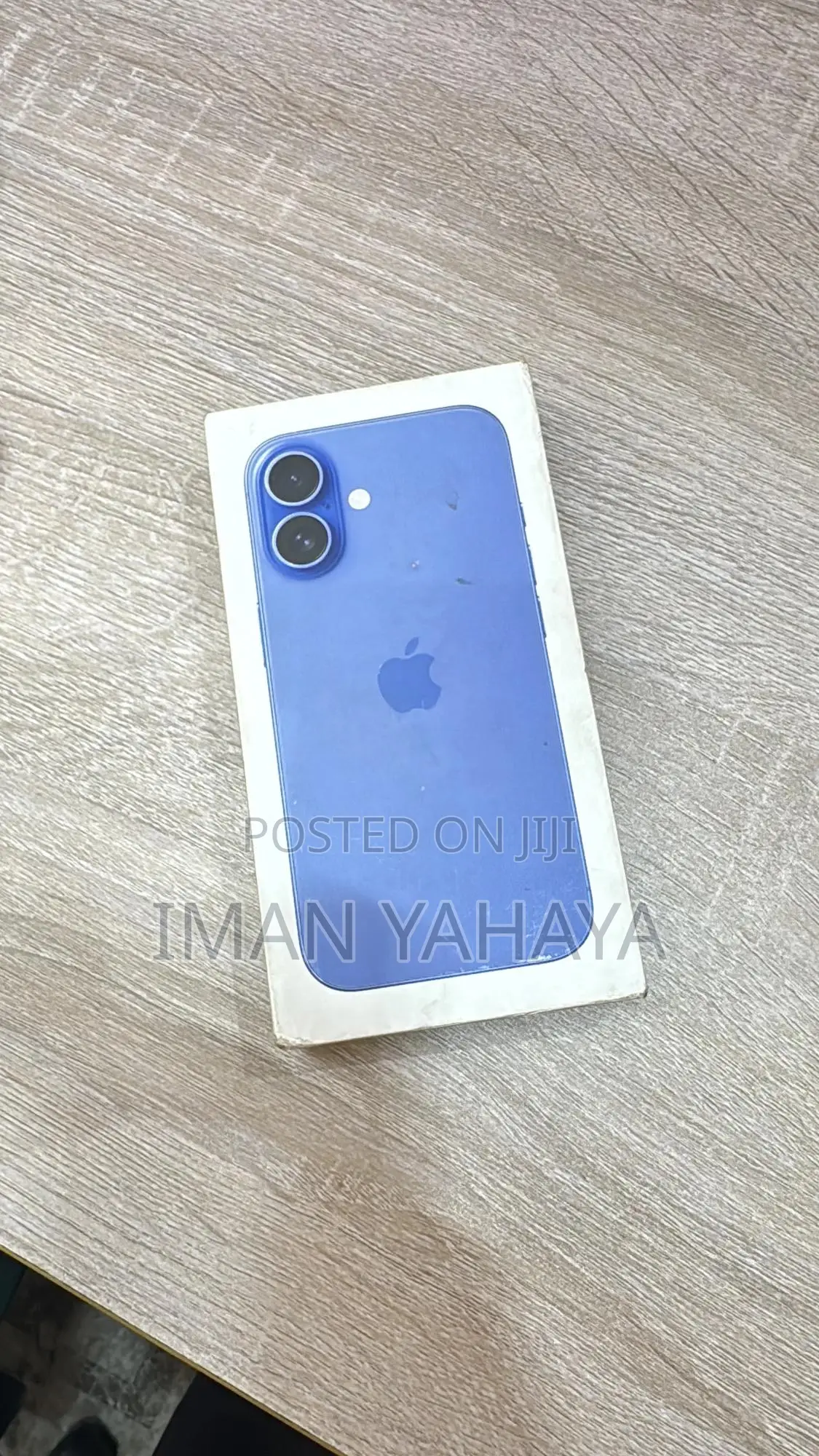 New Apple iPhone 16 256 GB Blue
