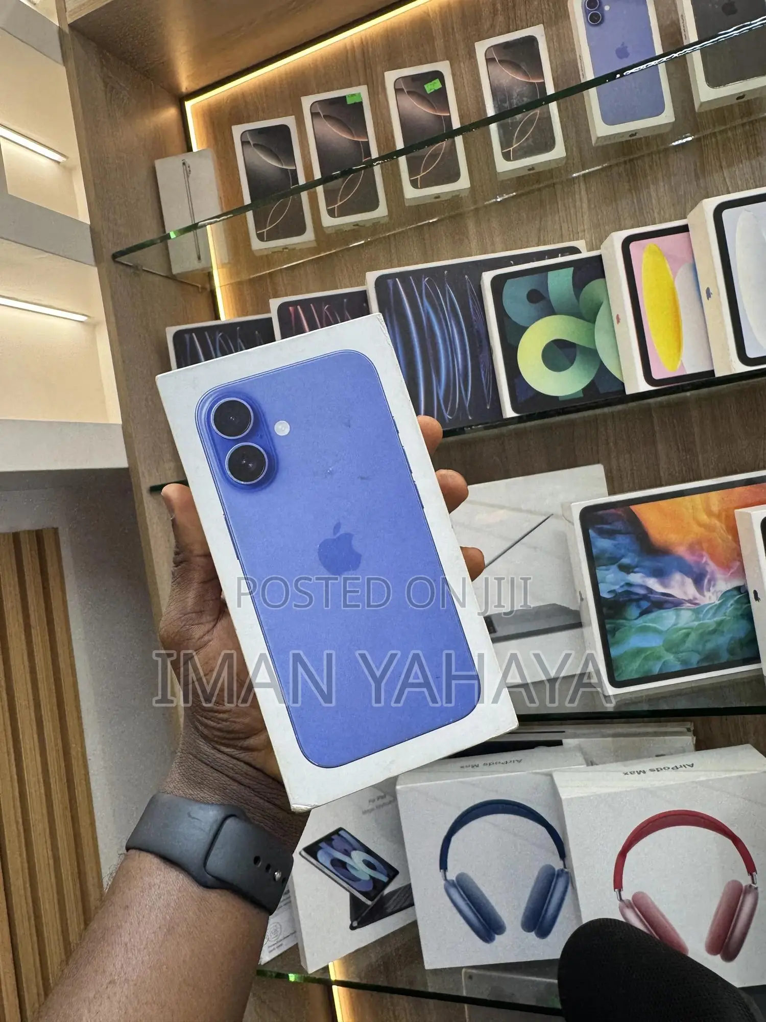 New Apple iPhone 16 256 GB Blue