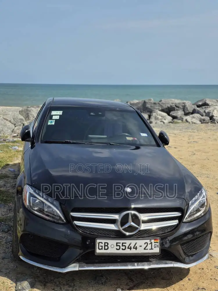 Mercedes-Benz C300 2017 Black