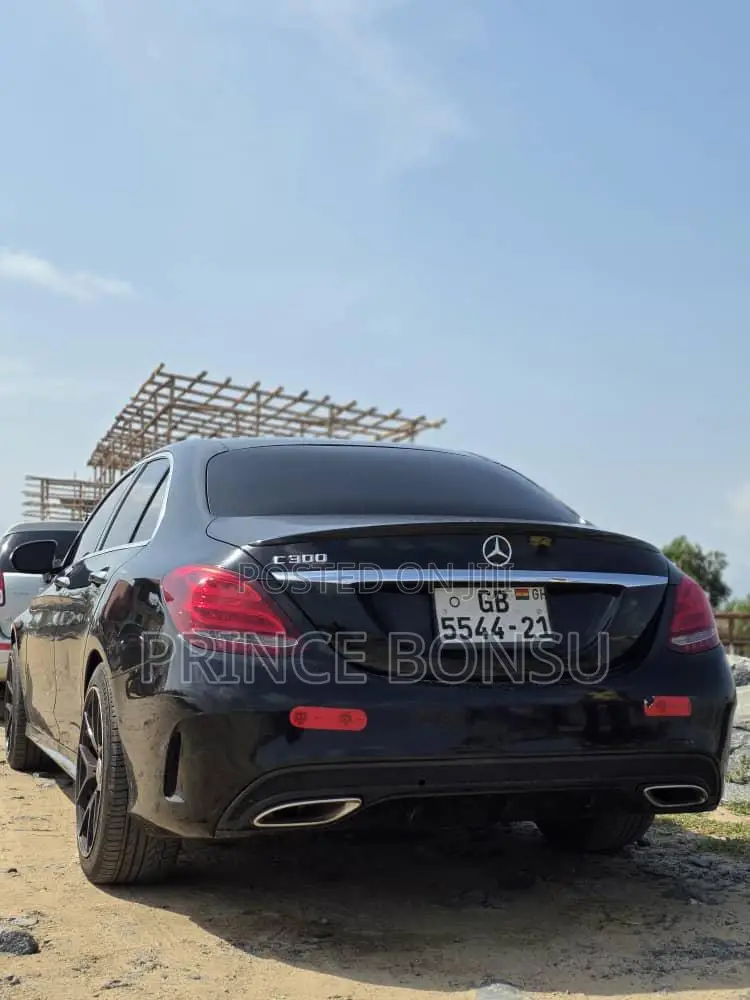 Mercedes-Benz C300 2017 Black