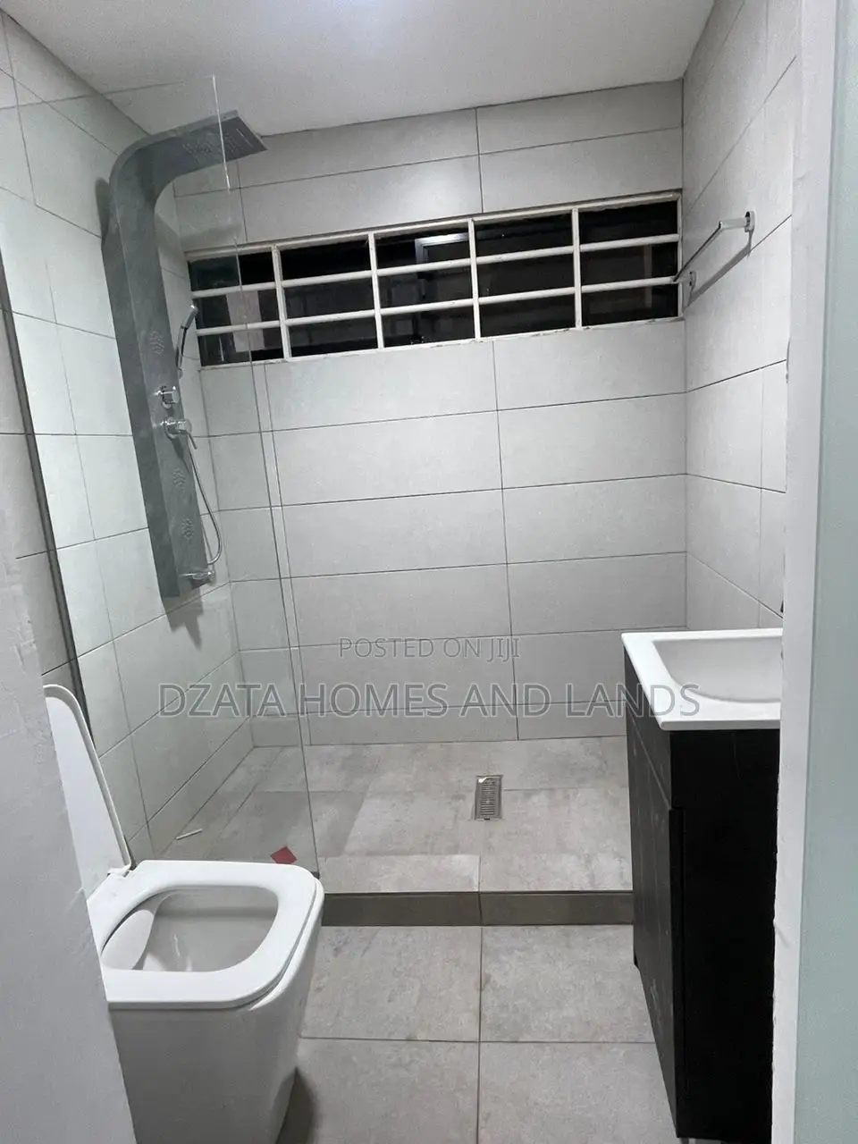 2bdrm Apartment in Lashibi Emerf, Spintex for rent