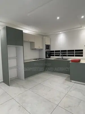 2bdrm Townhouse / Terrace in Lashibi, Sakumono for rent