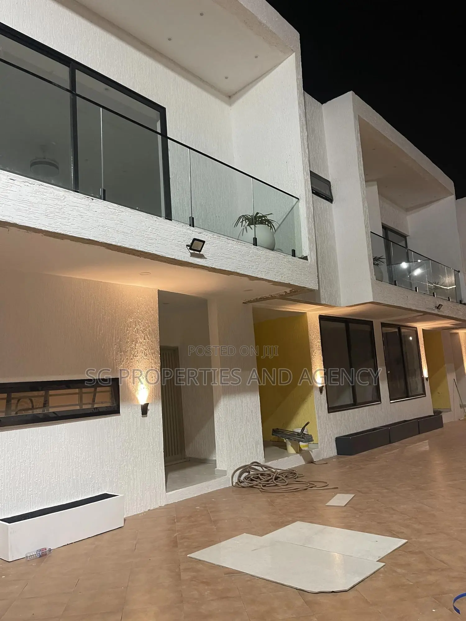2bdrm Townhouse / Terrace in Lashibi, Sakumono for rent