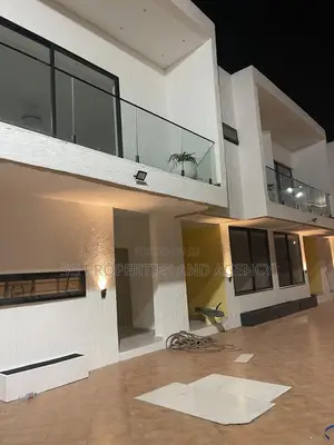 2bdrm Townhouse / Terrace in Lashibi, Sakumono for rent