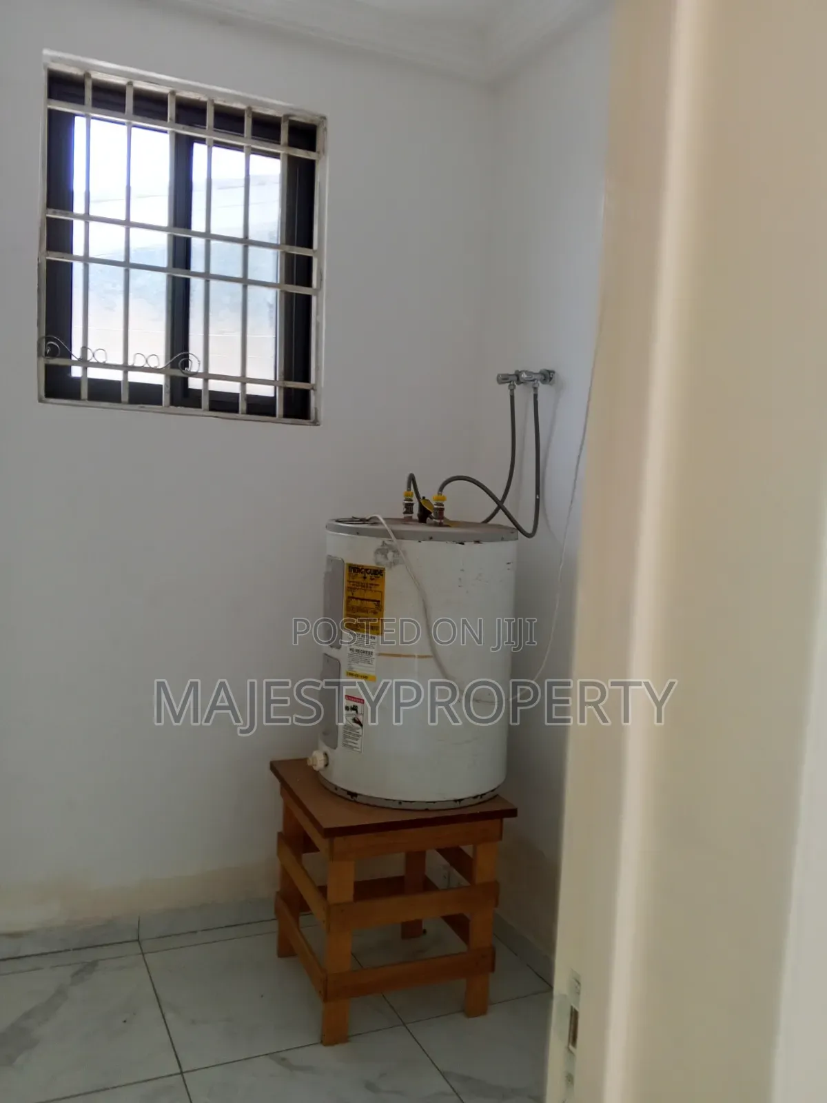 3bdrm Duplex in Hfc Estate, Baatsona Total for rent