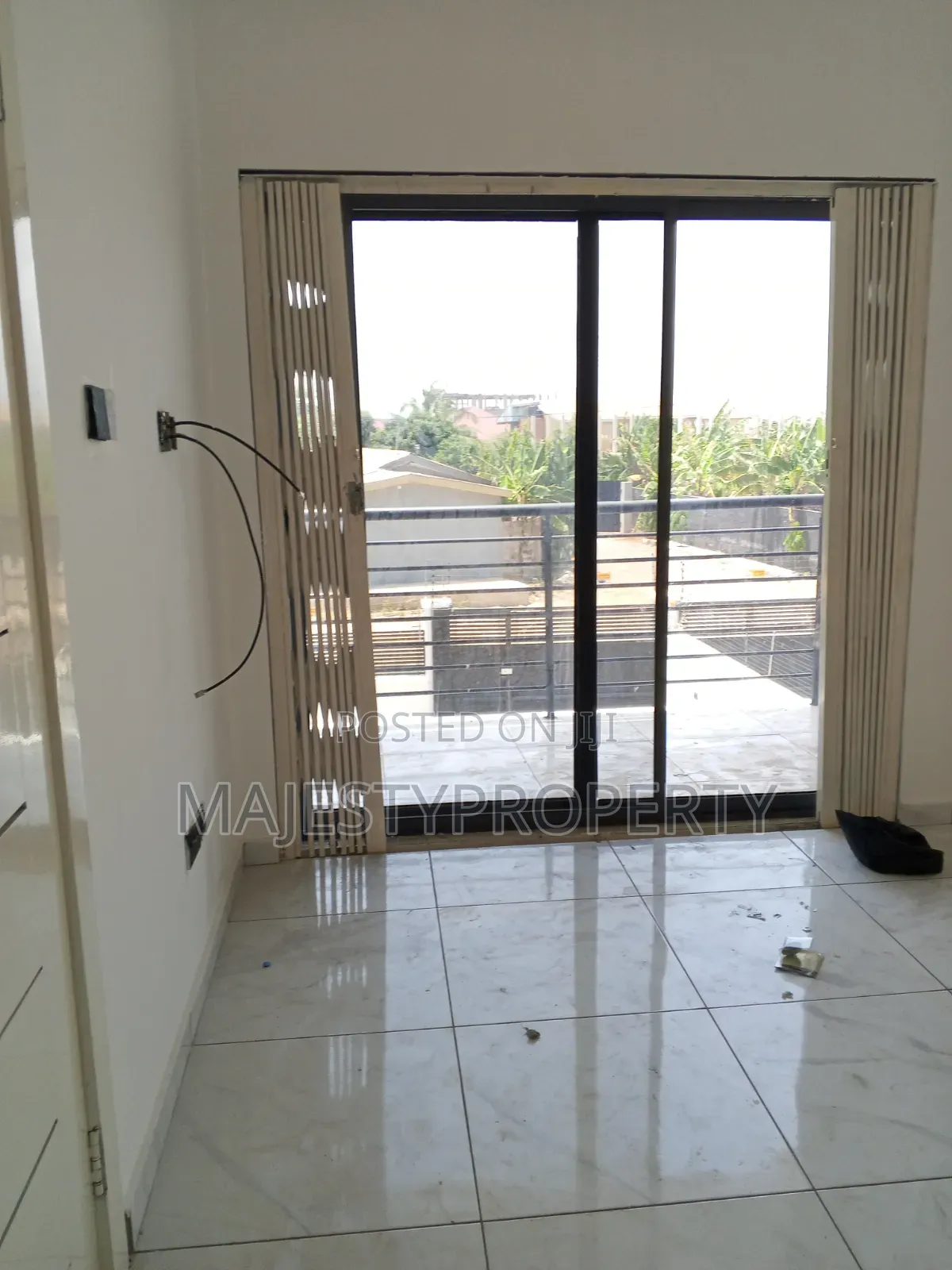 3bdrm Duplex in Hfc Estate, Baatsona Total for rent