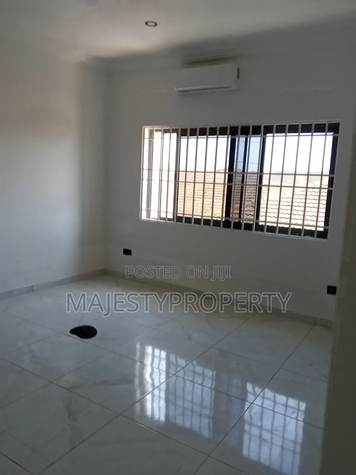 3bdrm Duplex in Hfc Estate, Baatsona Total for rent