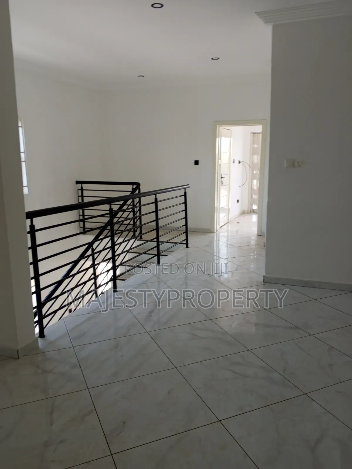 3bdrm Duplex in Hfc Estate, Baatsona Total for rent