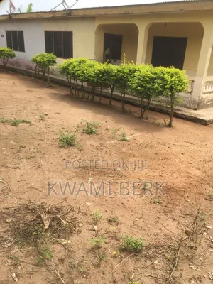 Furnished 3bdrm Bungalow in Koforidua, Akuapim North for sale