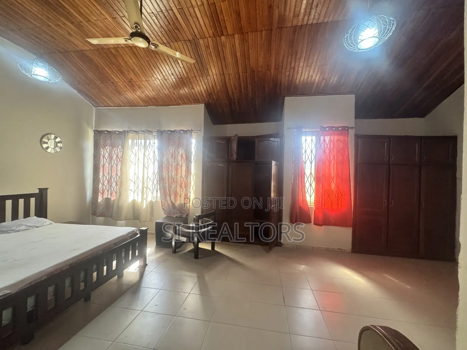 Furnished 4bdrm Bungalow in Sakumono Estates for rent