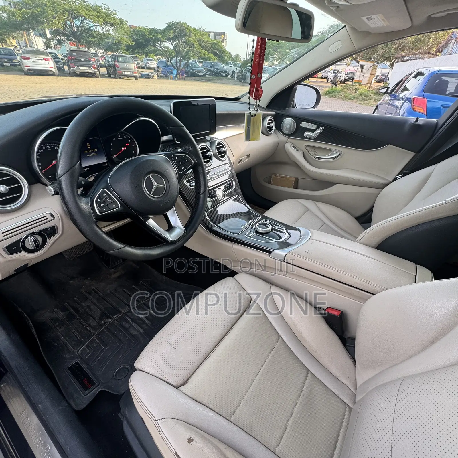 Mercedes-Benz C300 Luxury 4matic Sedan AWD (2.0L 4cyl 7A) 2017 Blue