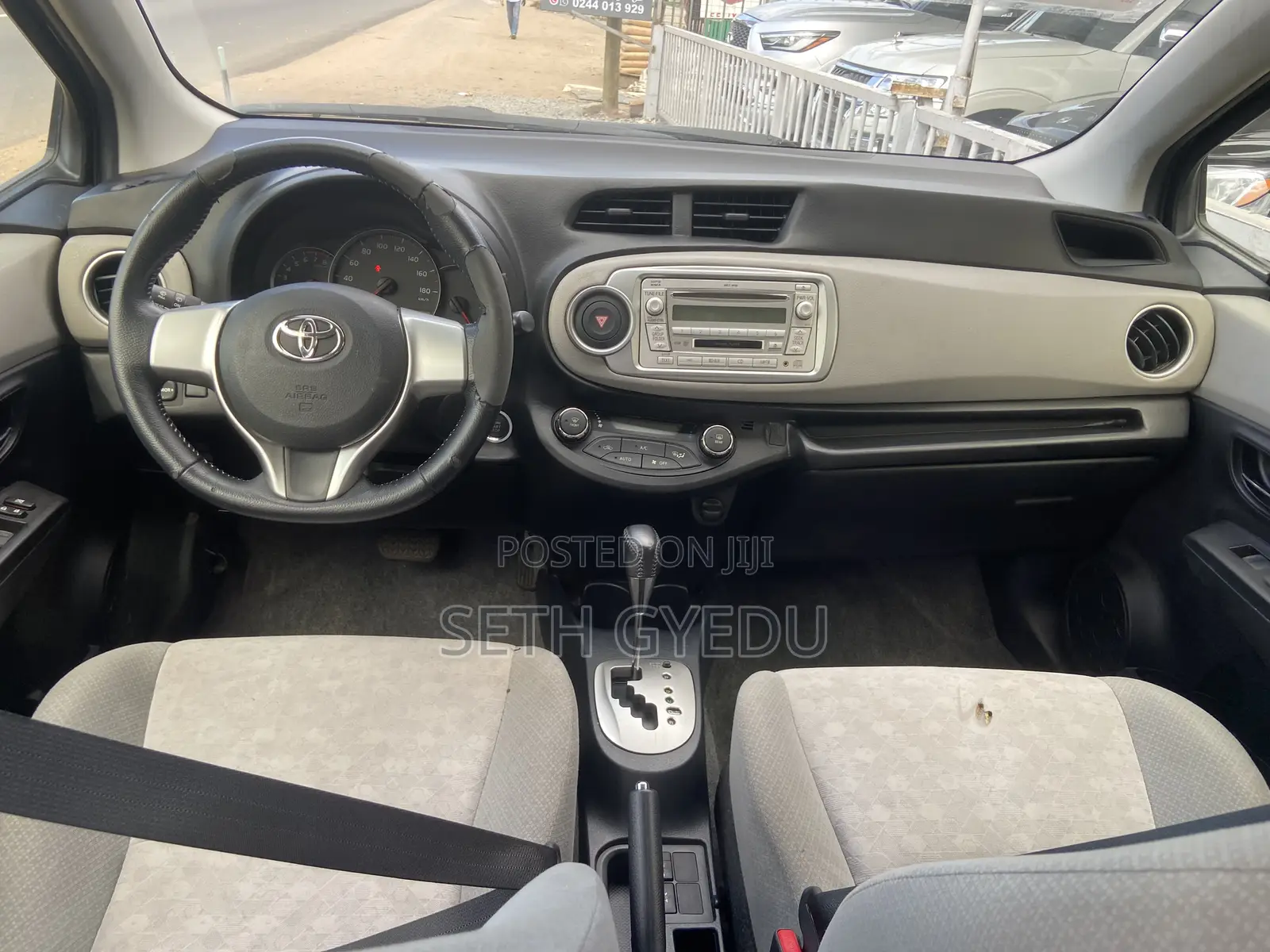 Toyota Vitz 2012 Black