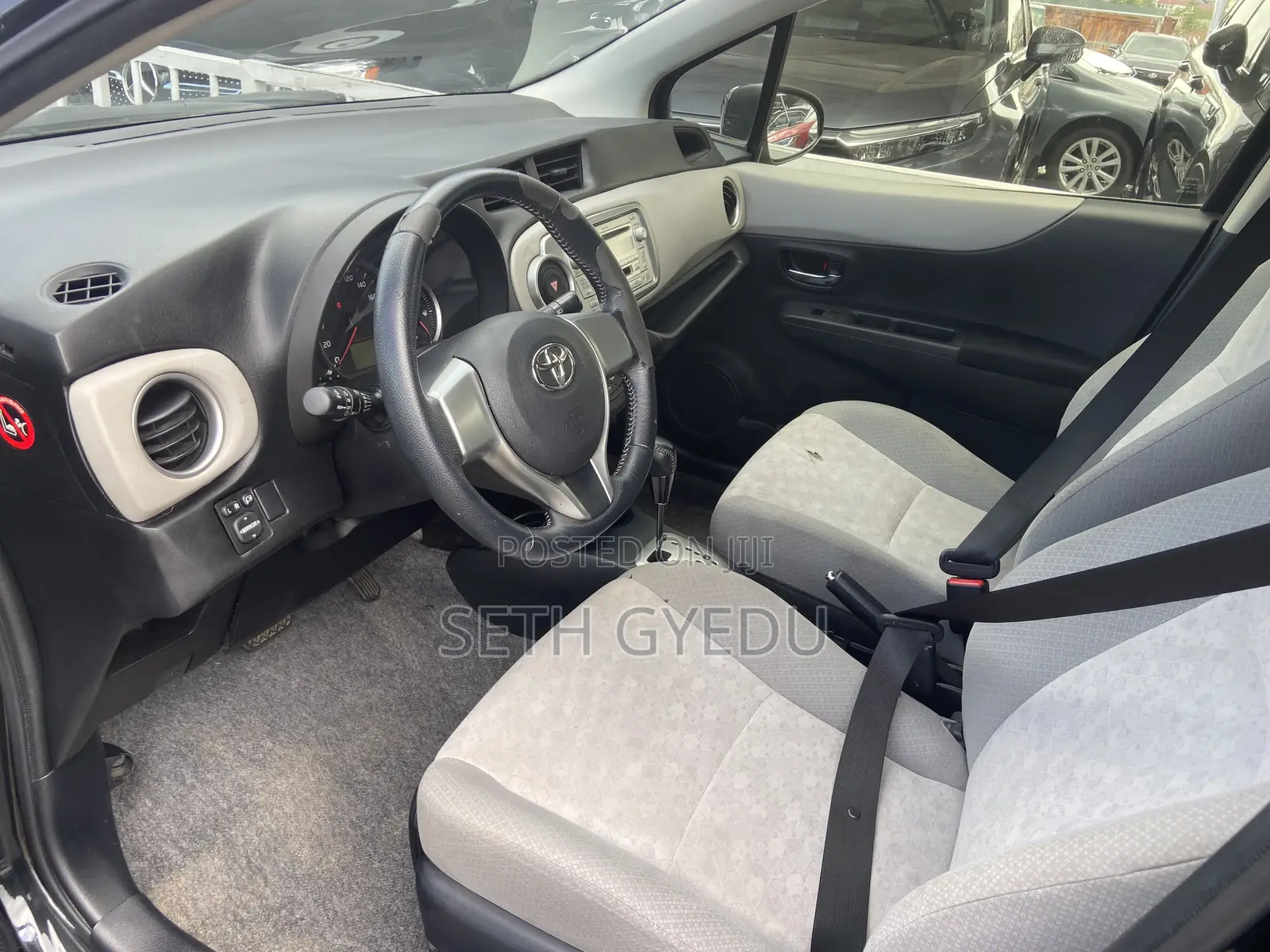 Toyota Vitz 2012 Black