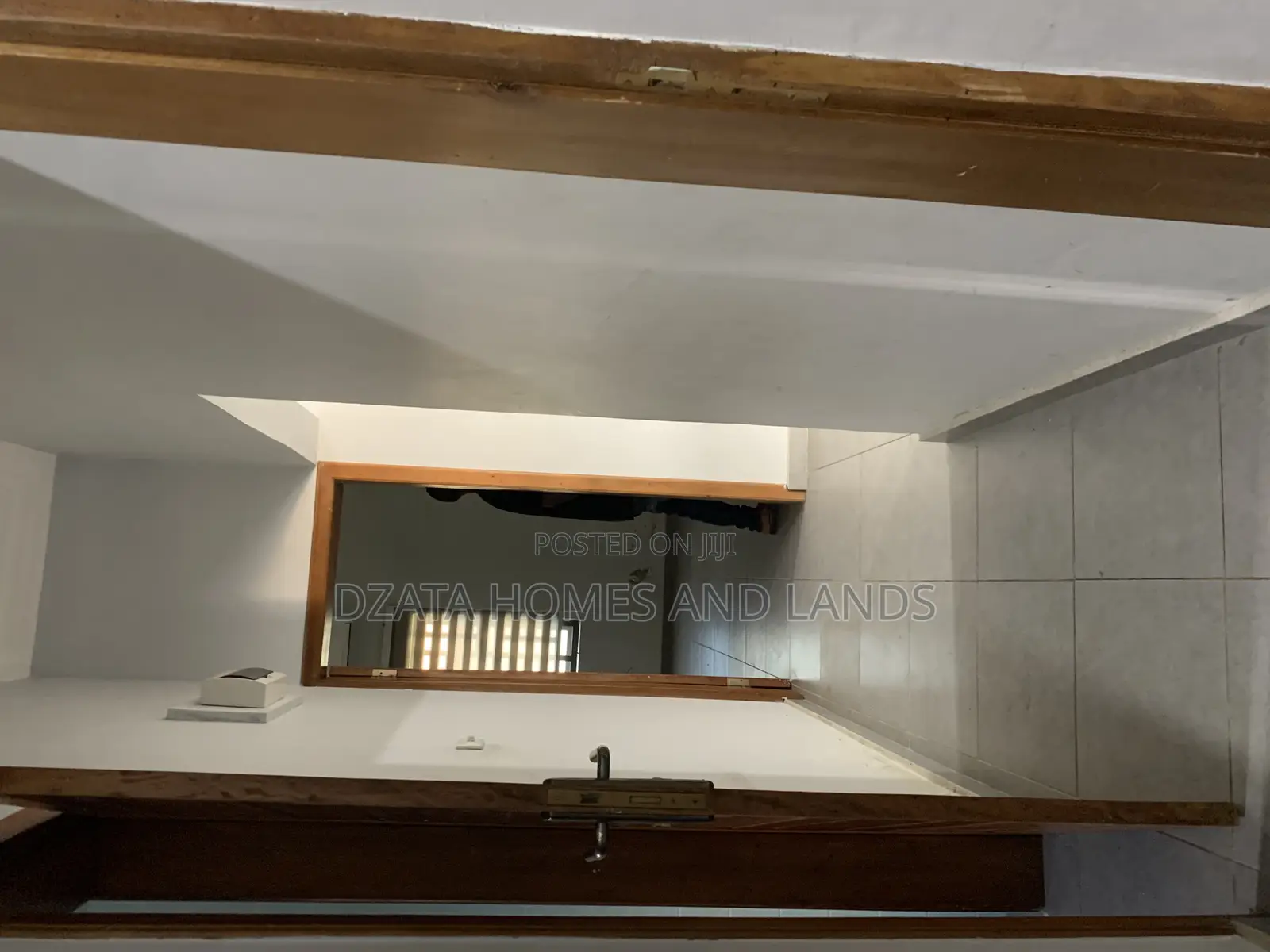 2bdrm Apartment in Lashibi Motors, Spintex for rent