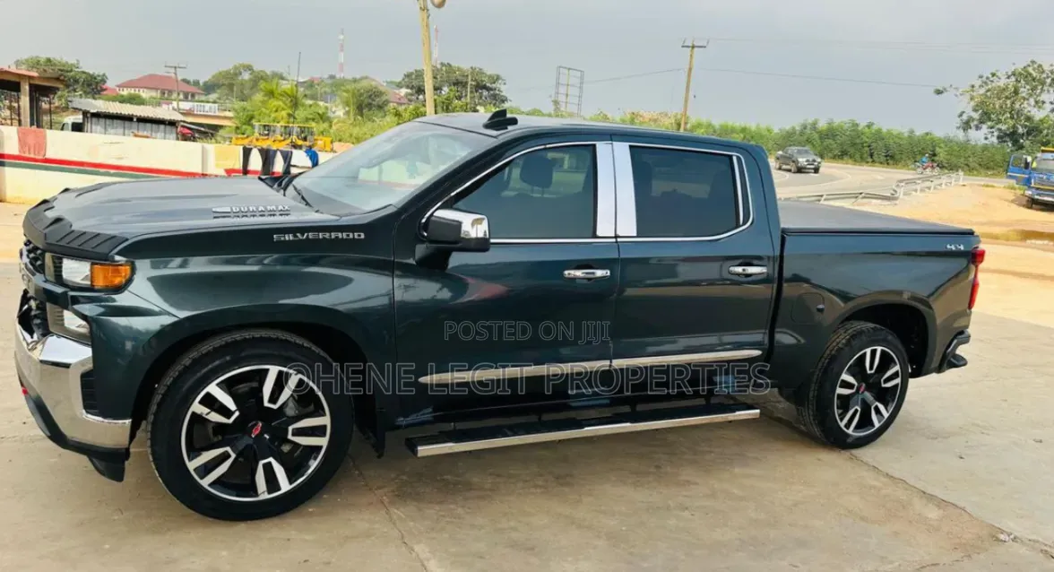 Chevrolet Silverado 1500 2021 Black
