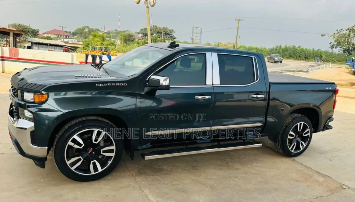 Chevrolet Silverado 1500 2021 Black