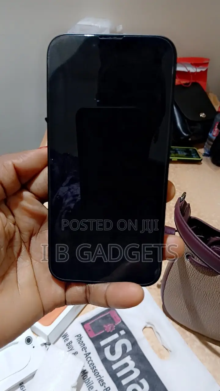 Apple iPhone 16e 128 GB Black