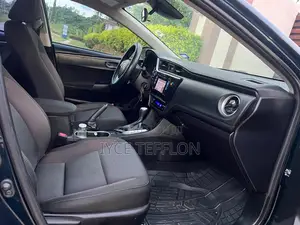 Toyota Corolla LE Eco (1.8L 4cyl 2A) 2019 Black
