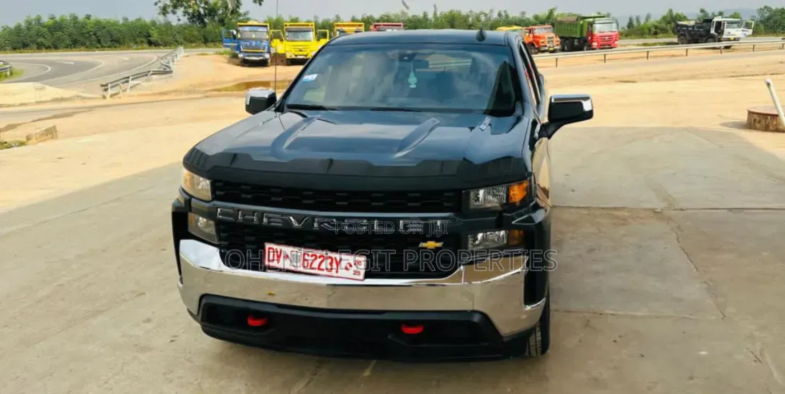 Chevrolet Silverado 1500 2021 Black