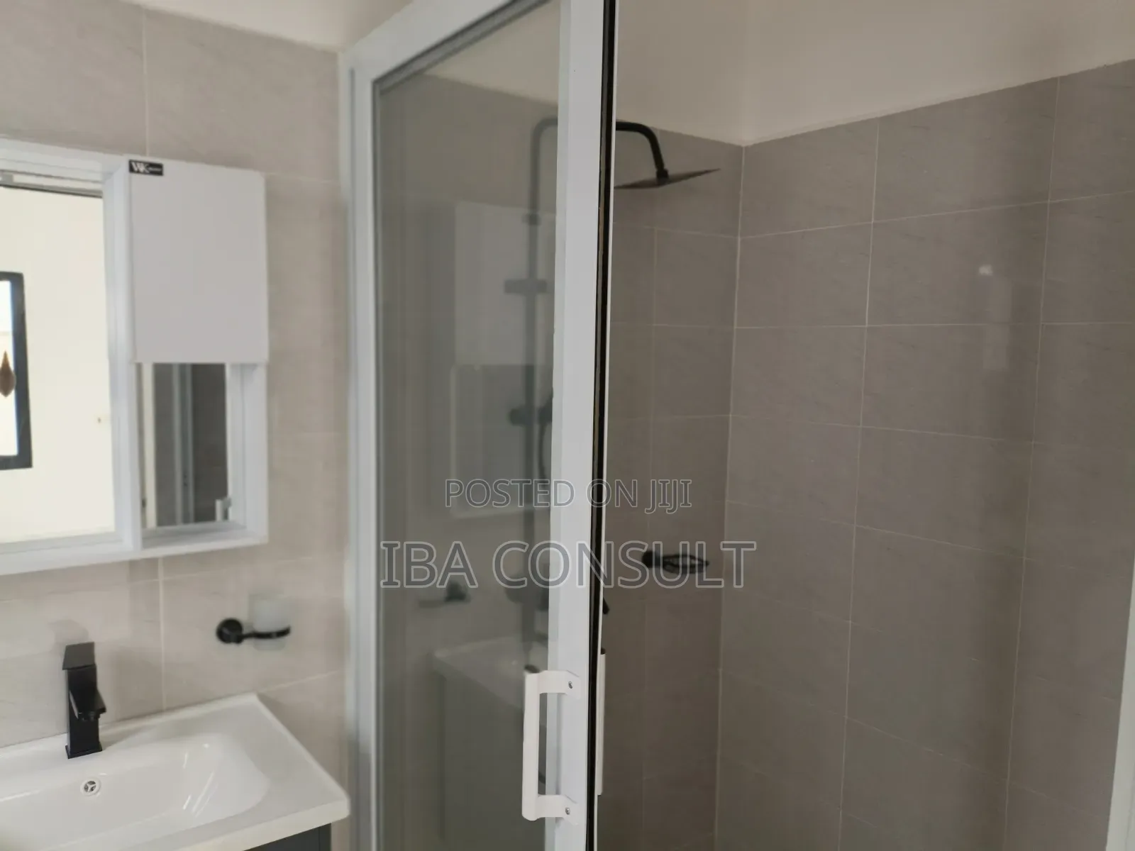 4bdrm House in Oyarifa, Ghana Flag for rent