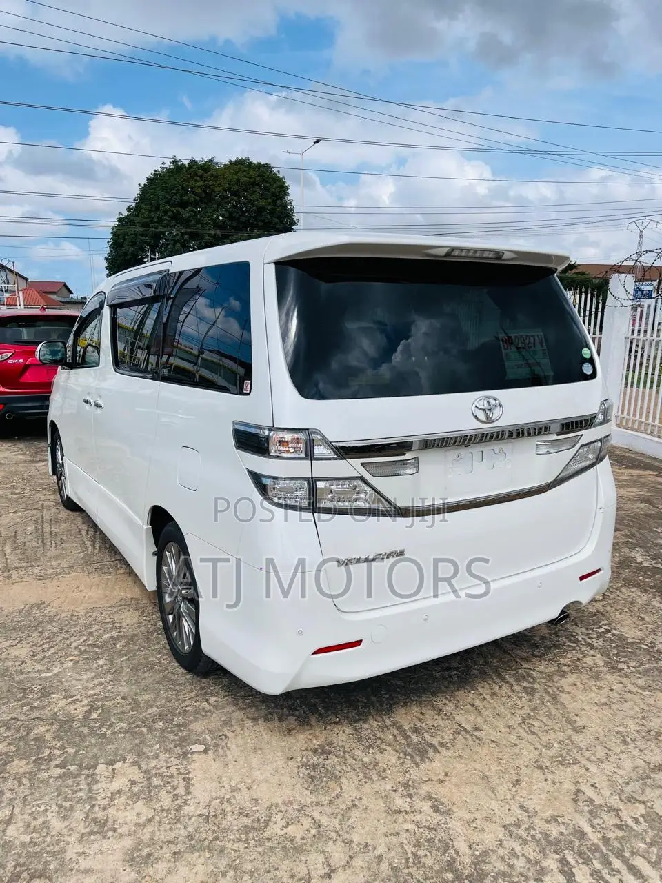 Toyota Voxy 2013 White