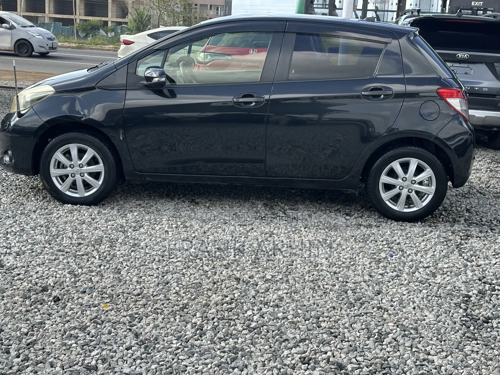 Toyota Vitz 2013 Black
