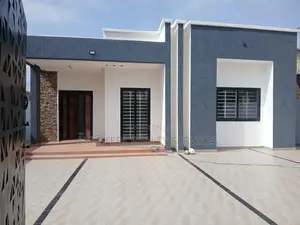 3bdrm Bungalow in Oyarifa Mall Area for sale
