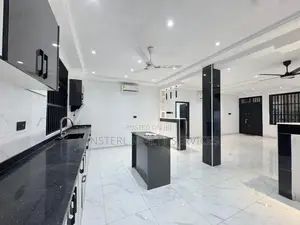 4bdrm Duplex in Housing Down for sale