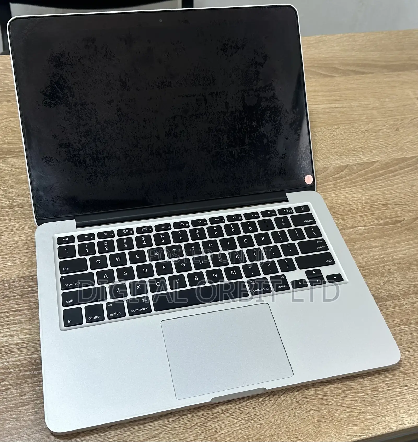 Laptop Apple MacBook Pro 8GB Intel Core i5 SSD 256GB